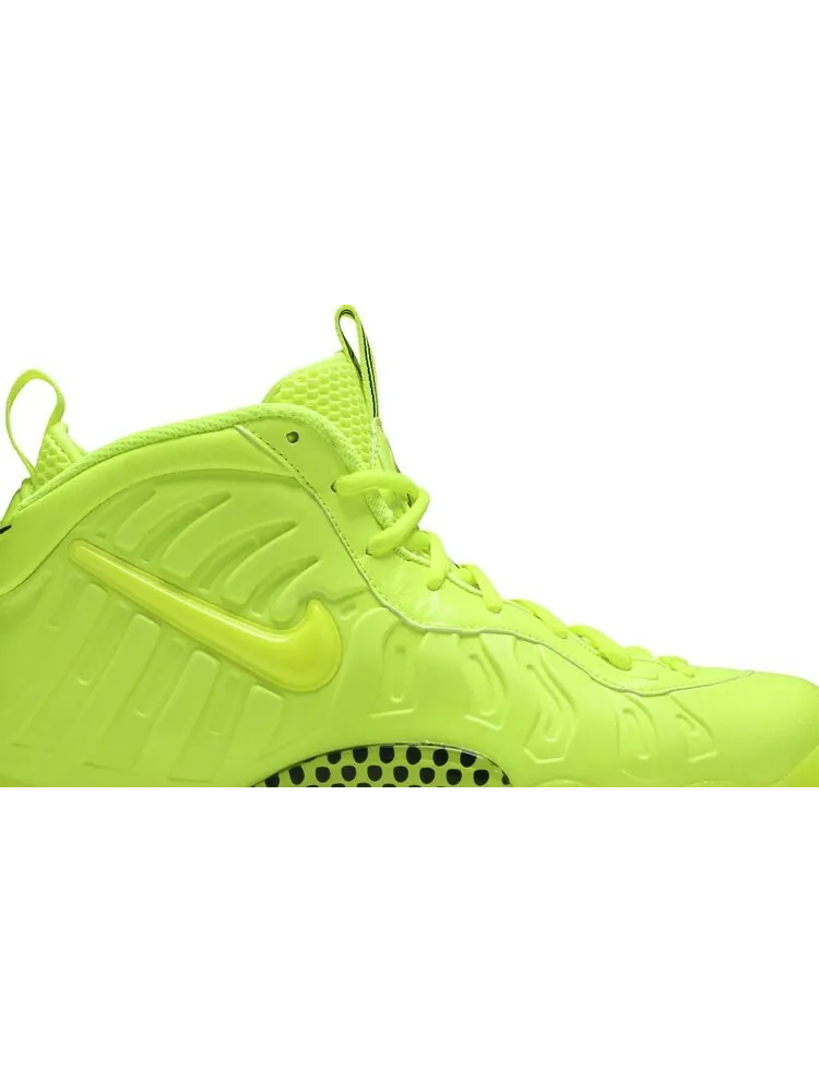 Кроссовки Nike Little Posite One GS 'Volt' — изображение 2 из 8, желтый