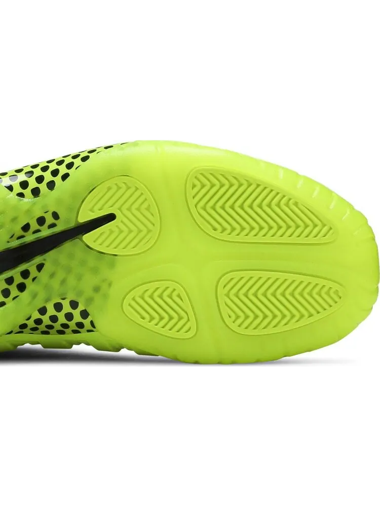 Кроссовки Nike Little Posite One GS 'Volt' — изображение 5 из 8, желтый