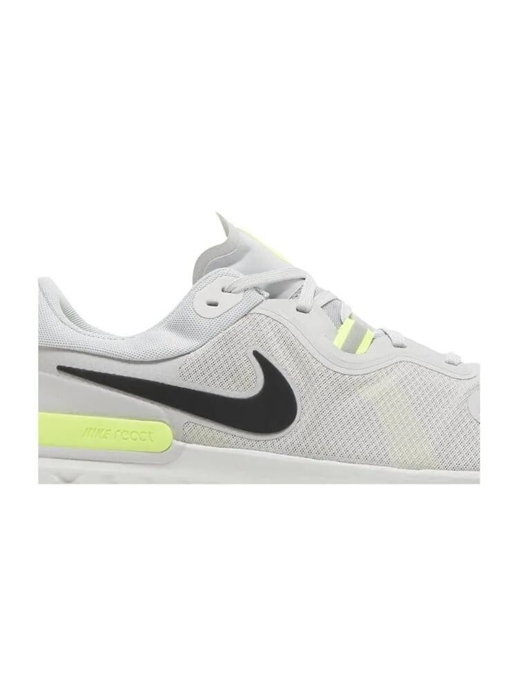 Кроссовки Nike React Miler — изображение 2 из 4, серый