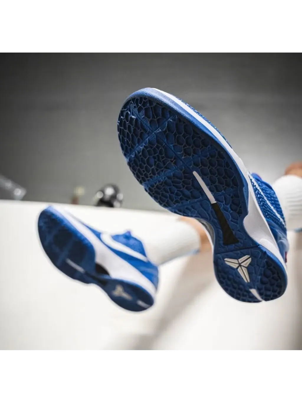 Баскетбольные кроссовки Nike Kobe 6 Protro 'Dodgers' — изображение 17 из 27, белый