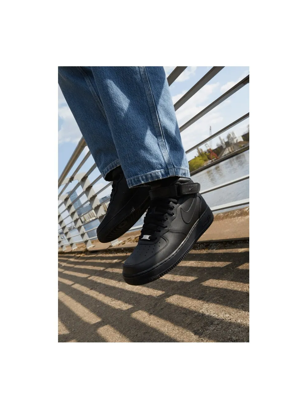 Кроссовки Nike Air Force 1 Mid '07 (Black) — изображение 7 из 9, черный