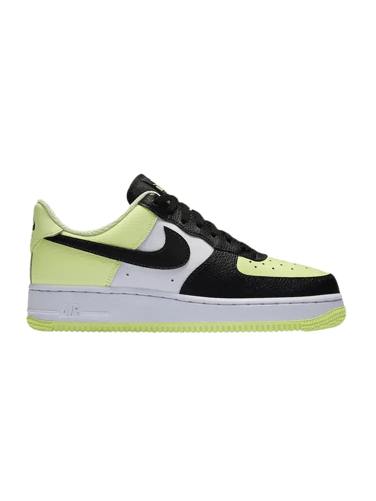 Кроссовки Nike Wmns Air Force 1 Low 'Barely Volt' — изображение 1 из 1, черный/белый