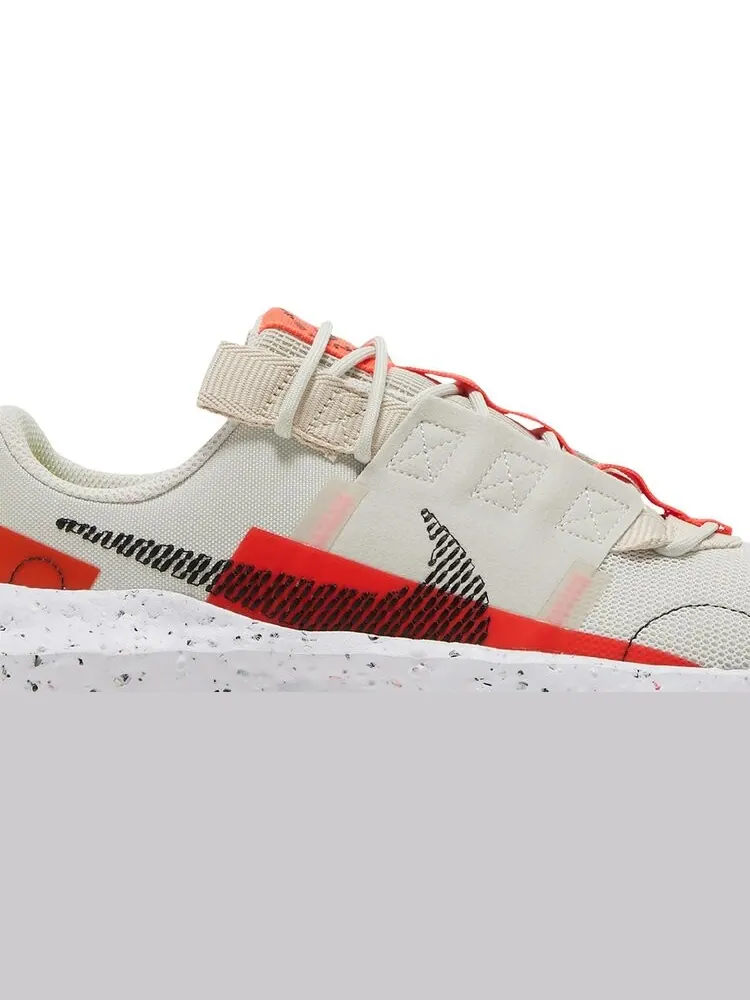Кроссовки Nike Wmns Crater Impact 'Light Bone Bright Crimson' — изображение 2 из 8, бежевый