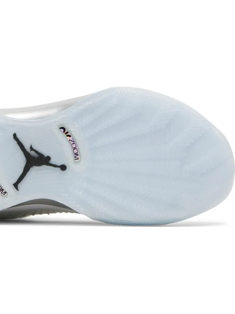 Кроссовки Air Jordan 35 Low White Metallic Silver — изображение 5 из 8, белый