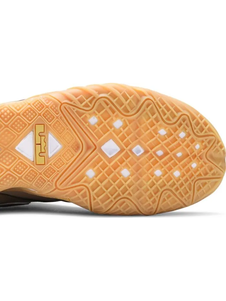 Кроссовки Nike atmos x LeBron 18 Low 'Viotech' — изображение 5 из 10, коричневый