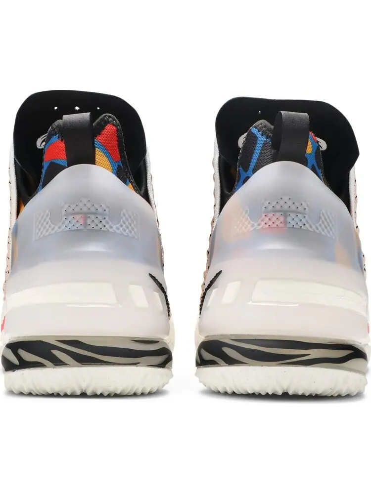 Кроссовки Nike LeBron 18 'Majestic Ferocity' — изображение 6 из 8, загар