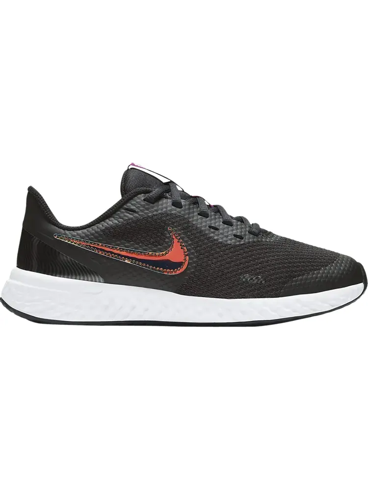 Кроссовки Nike Revolution 5 Power GS 'Black Iridescent Swoosh' — изображение 1 из 1, черный