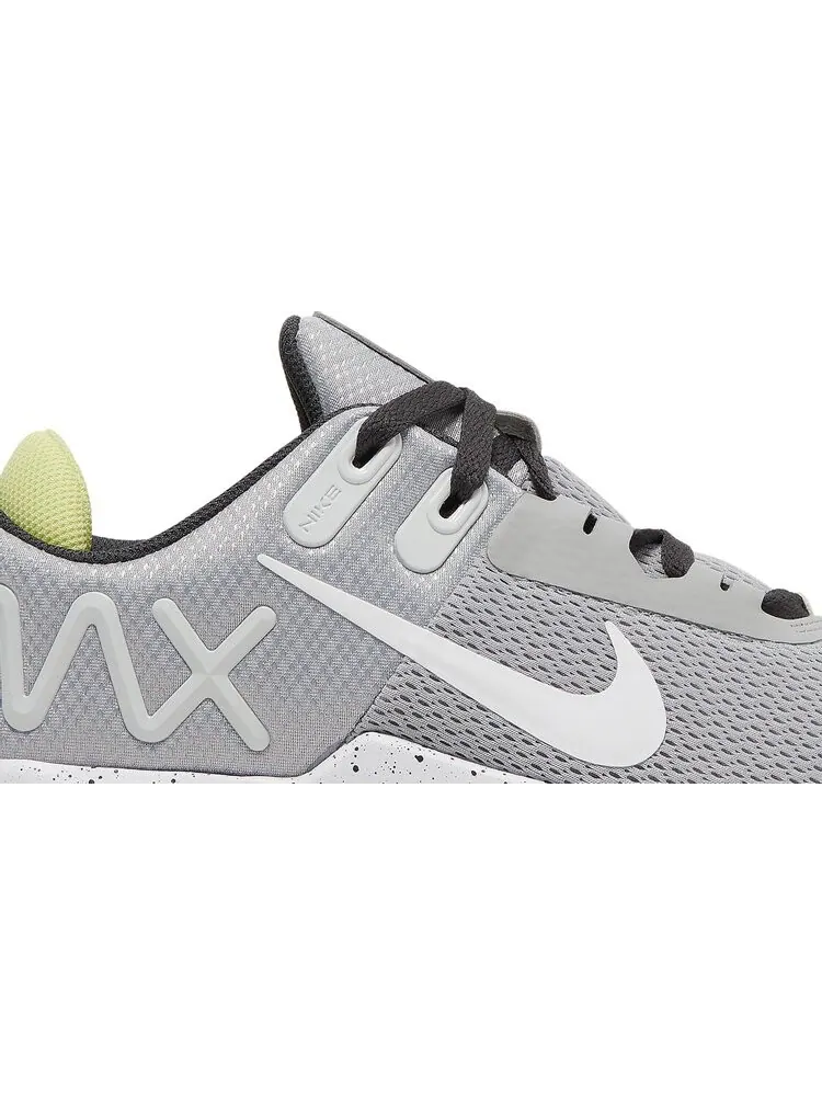 Кроссовки Nike Air Max Alpha Trainer 4 'Light Smoke Grey Limelight' — изображение 2 из 8, серый