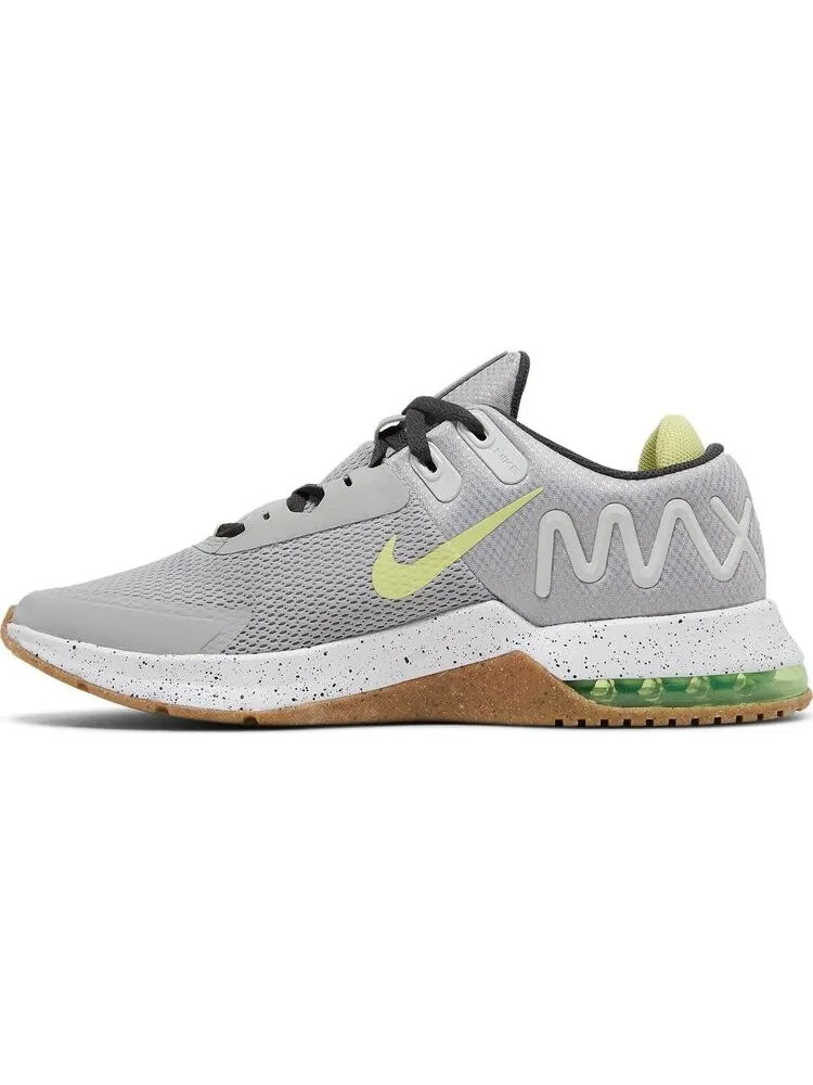 Кроссовки Nike Air Max Alpha Trainer 4 'Light Smoke Grey Limelight' — изображение 3 из 8, серый
