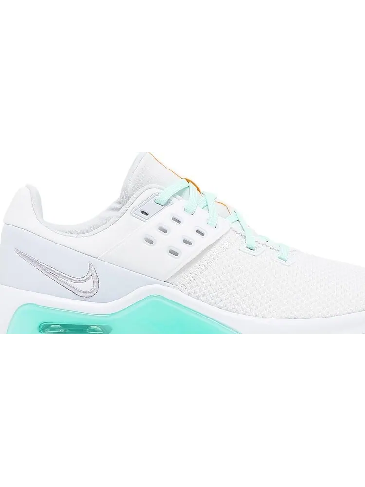 Кроссовки Nike Wmns Air Max Bella TR 4 'White Green Glow' — изображение 2 из 8, белый