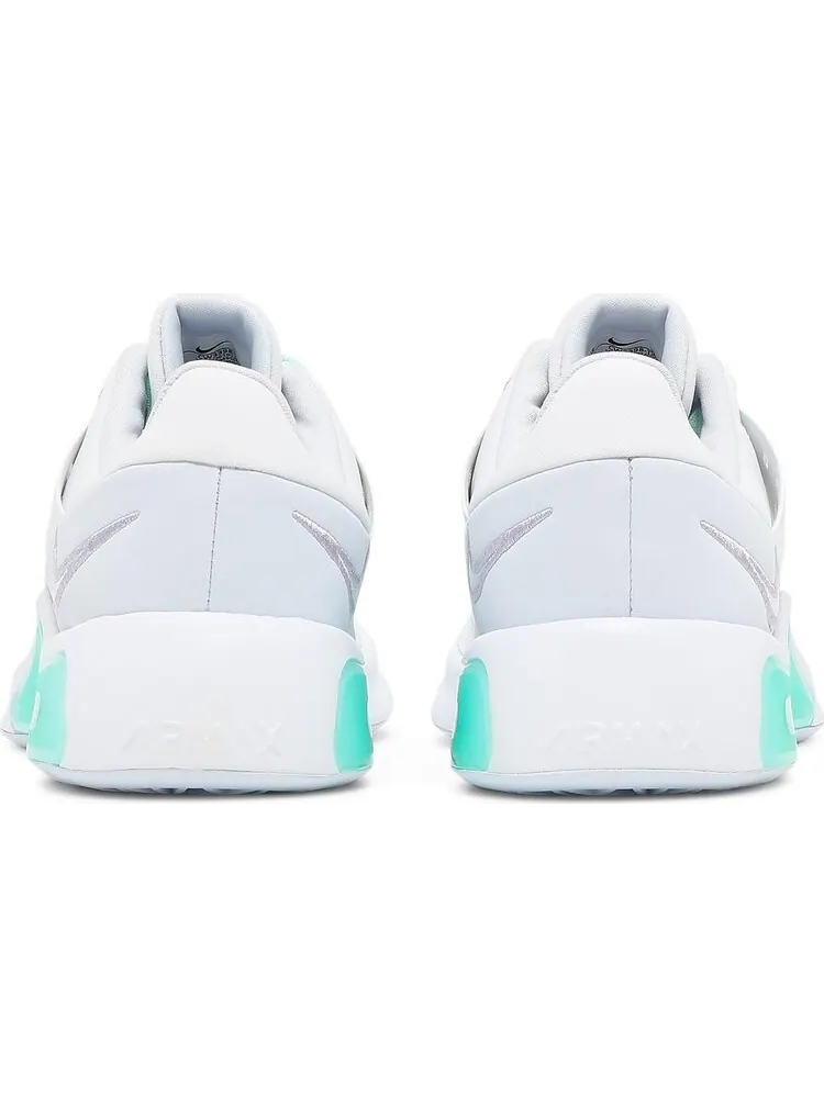Кроссовки Nike Wmns Air Max Bella TR 4 'White Green Glow' — изображение 6 из 8, белый