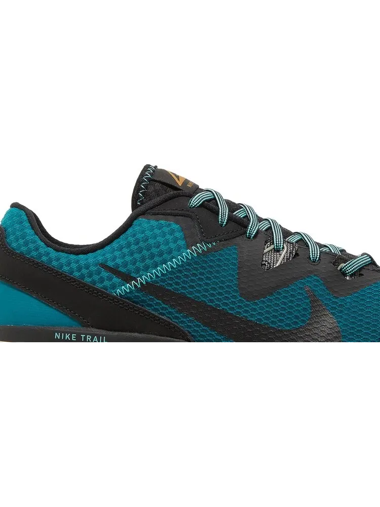 Кроссовки Nike Juniper Trail 'Bright Spruce' — изображение 2 из 8, зеленый