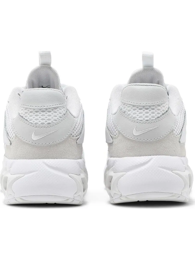 Кроссовки Nike Wmns Zoom Air Fire 'Photon Dust' — изображение 6 из 8, белый