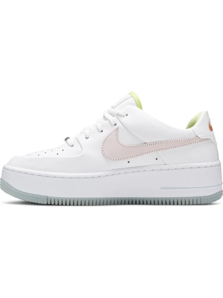 Кроссовки Nike Wmns Air Force 1 Sage Low 'One of One' — изображение 3 из 8, белый