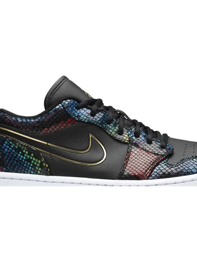 Кроссовки Wmns Air Jordan 1 Low Multi Snakeskin — изображение 2 из 8, мульти