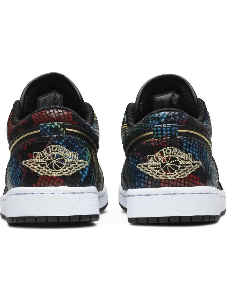Кроссовки Wmns Air Jordan 1 Low Multi Snakeskin — изображение 6 из 8, мульти