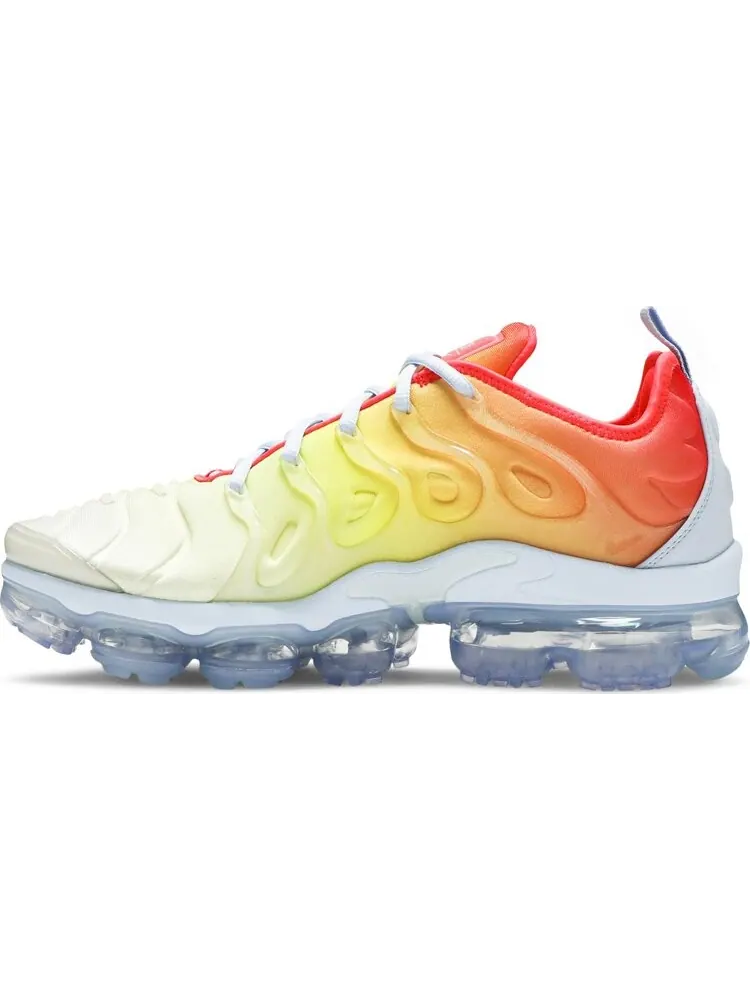 Кроссовки Nike Wmns Air VaporMax Plus 'Sunrise' — изображение 3 из 8, оранжевый