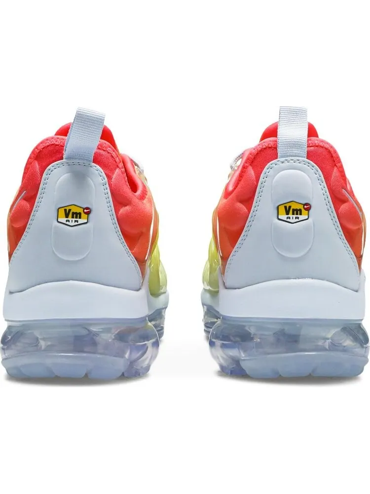 Кроссовки Nike Wmns Air VaporMax Plus 'Sunrise' — изображение 6 из 8, оранжевый