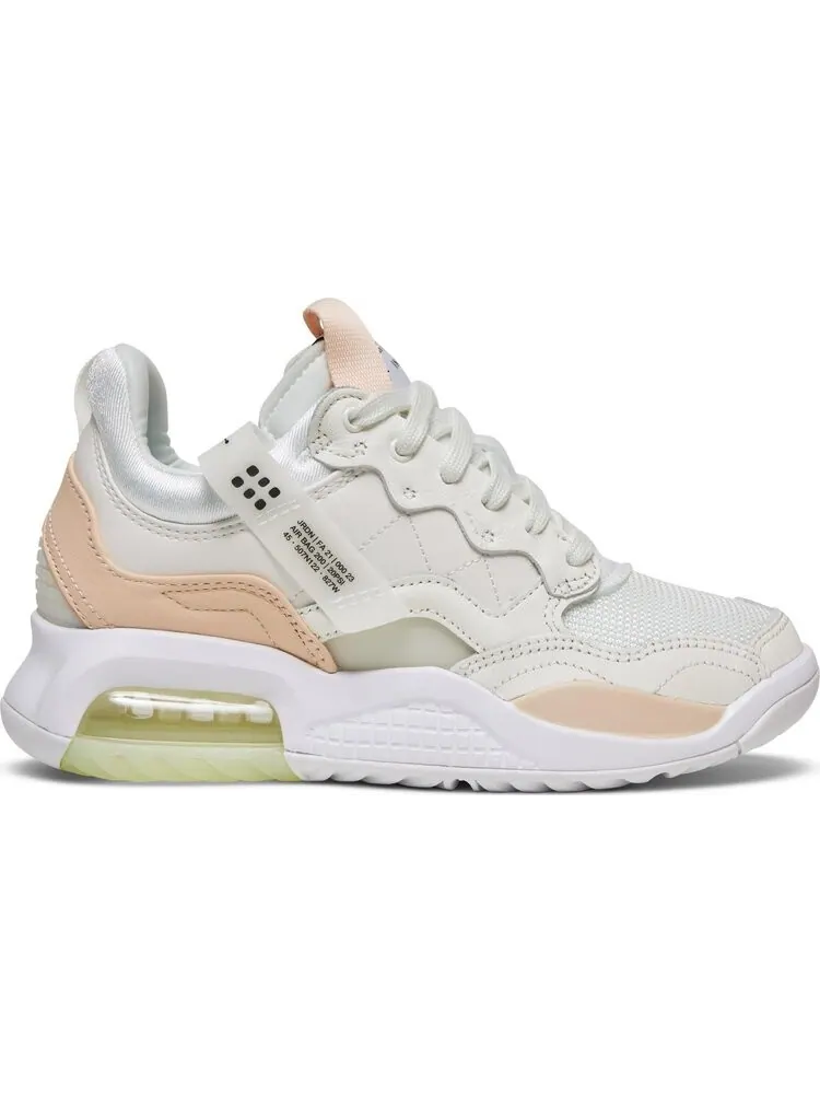 Кроссовки Wmns Jordan MA2 Sail Lime Ice — изображение 1 из 8, бежевый