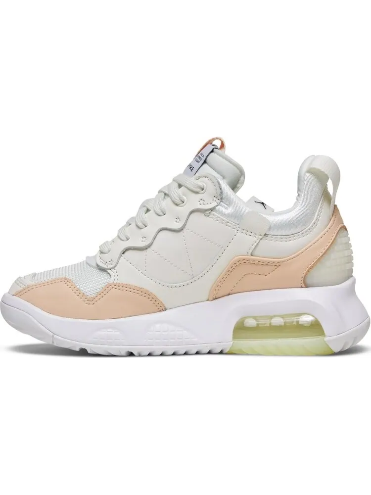 Кроссовки Wmns Jordan MA2 Sail Lime Ice — изображение 3 из 8, бежевый