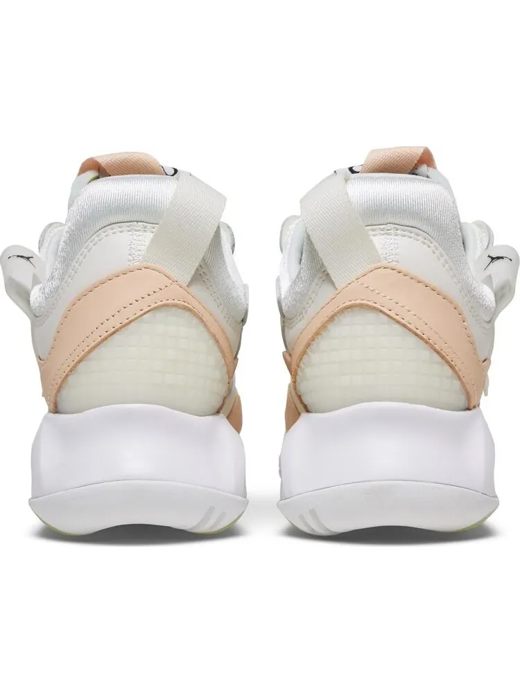 Кроссовки Wmns Jordan MA2 Sail Lime Ice — изображение 6 из 8, бежевый