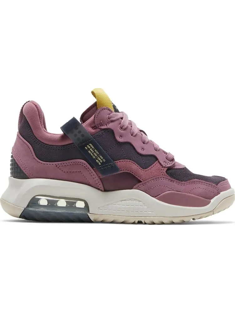 Кроссовки Wmns Jordan MA2 Light Mulberry — изображение 1 из 8, розовый
