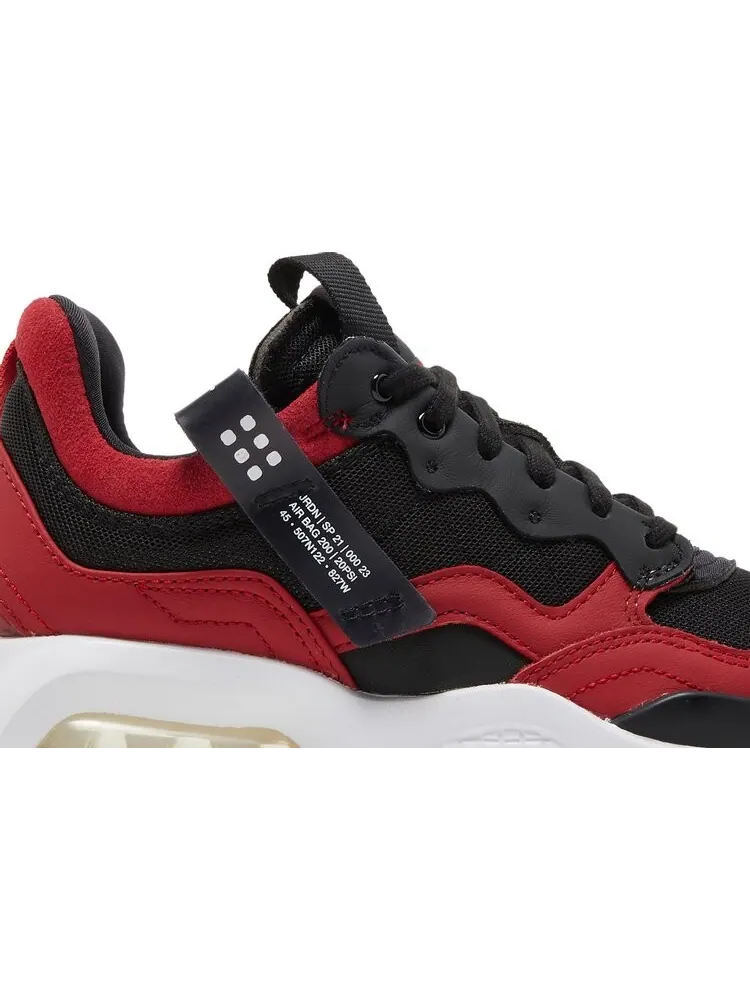 Кроссовки Wmns Jordan MA2 Bred — изображение 2 из 8, красный