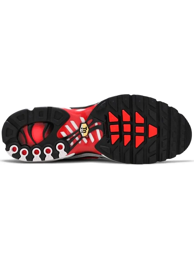Кроссовки Nike Air Max Plus 'Supernova 2020' — изображение 4 из 8, черный