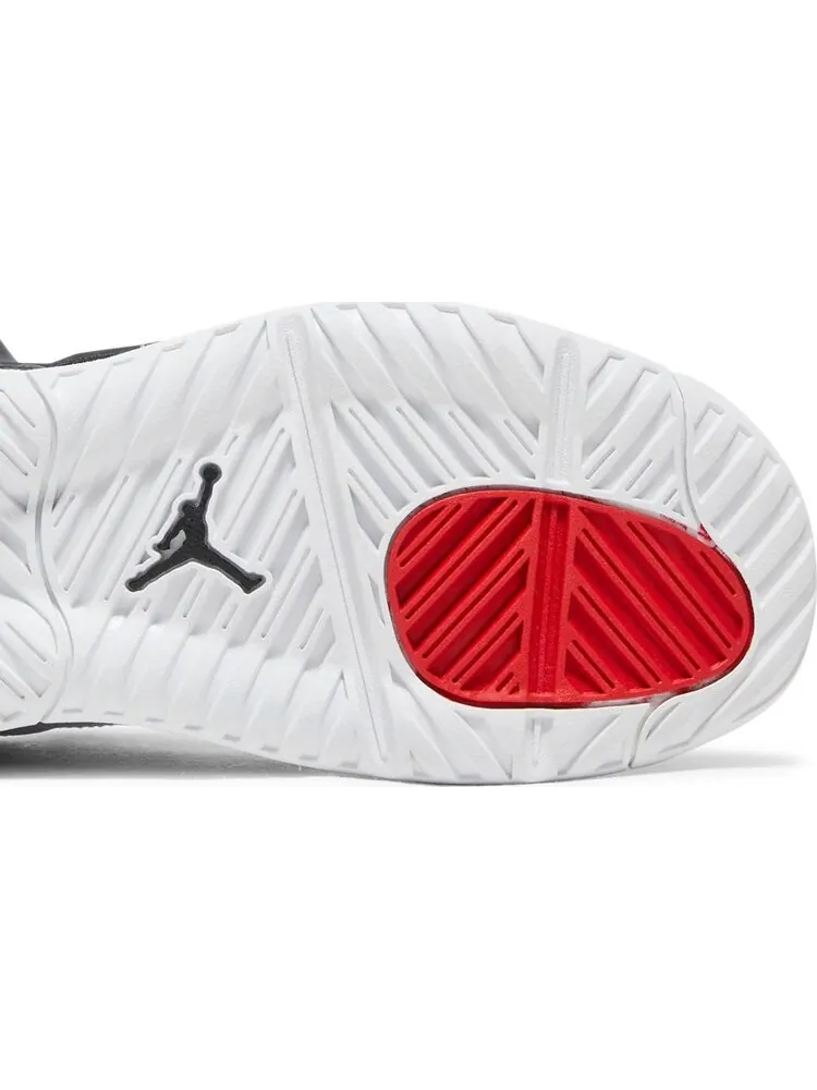 Кроссовки Jordan MA2 GS Light Smoke Grey University Red — изображение 5 из 8, белый