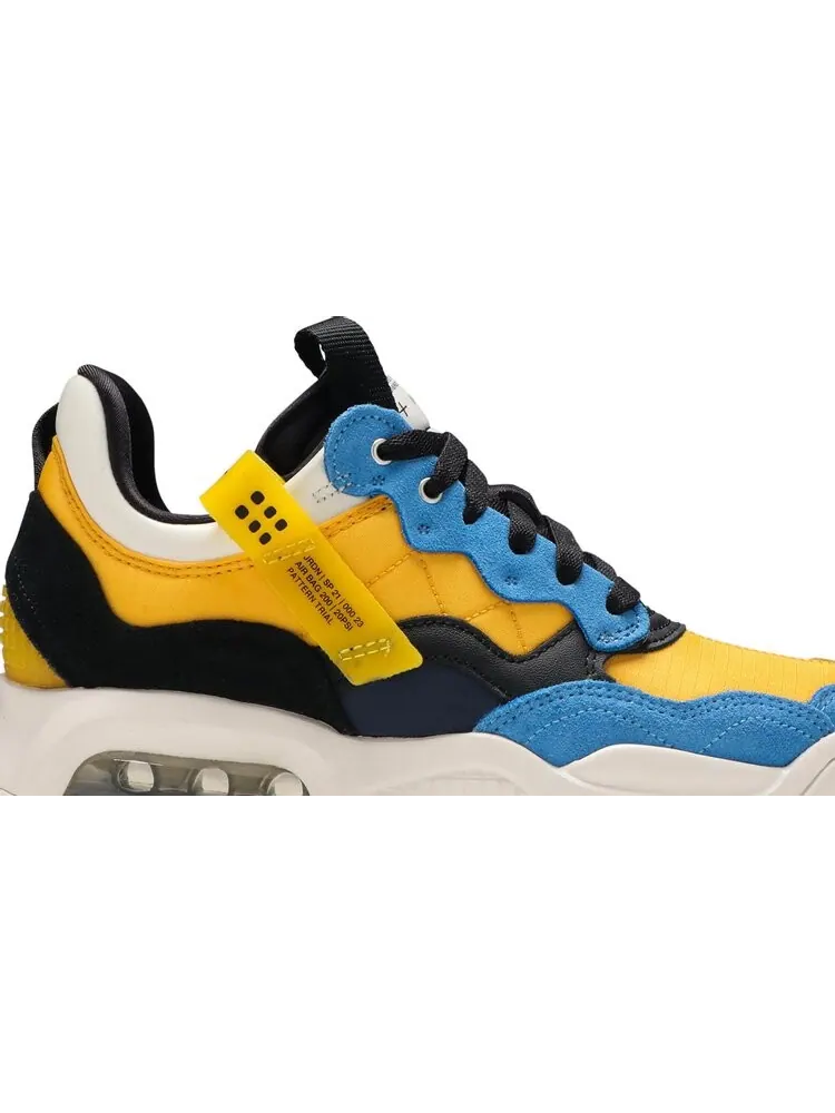 Кроссовки Jordan MA2 GS University Gold — изображение 2 из 8, желтый