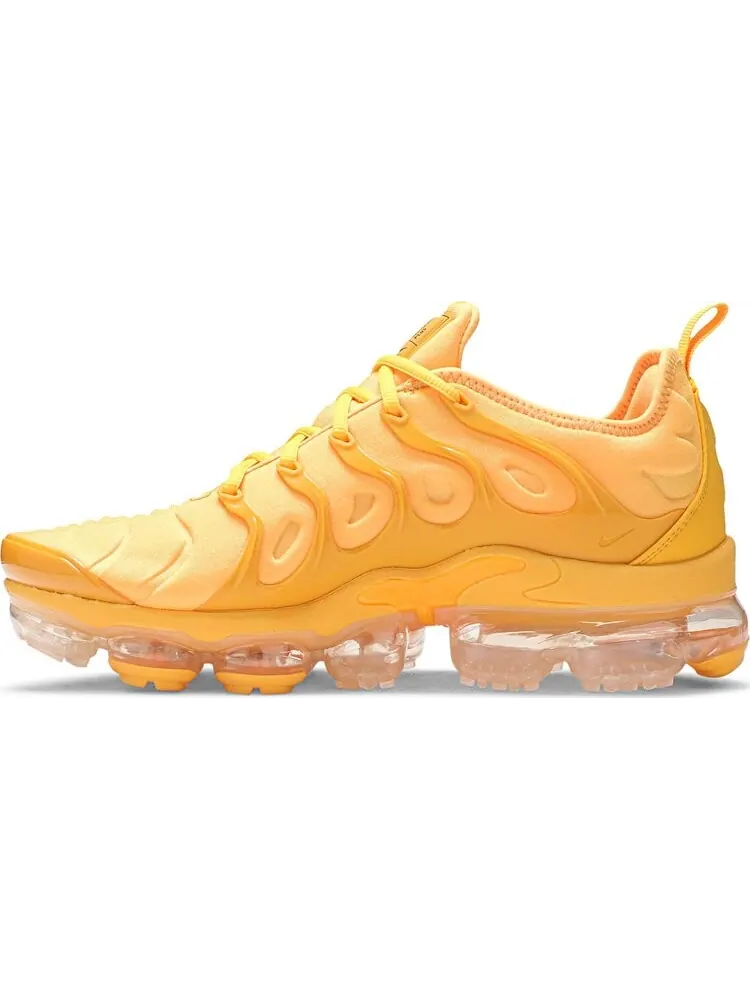 Кроссовки Nike Wmns Air VaporMax Plus 'Orange' — изображение 3 из 8, оранжевый