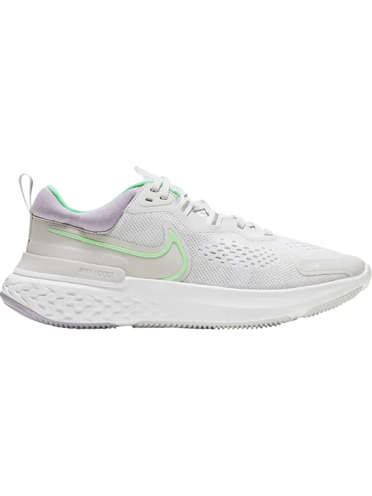 Кроссовки Nike Wmns React Miler 2 'Platinum Tint Green Glow' — изображение 1 из 1, серый