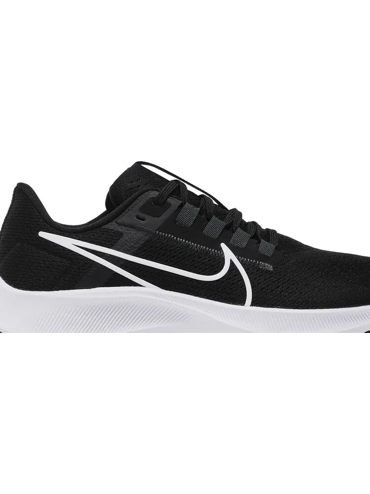Кроссовки Nike Air Zoom Pegasus 38 'Black White' — изображение 2 из 8, черный