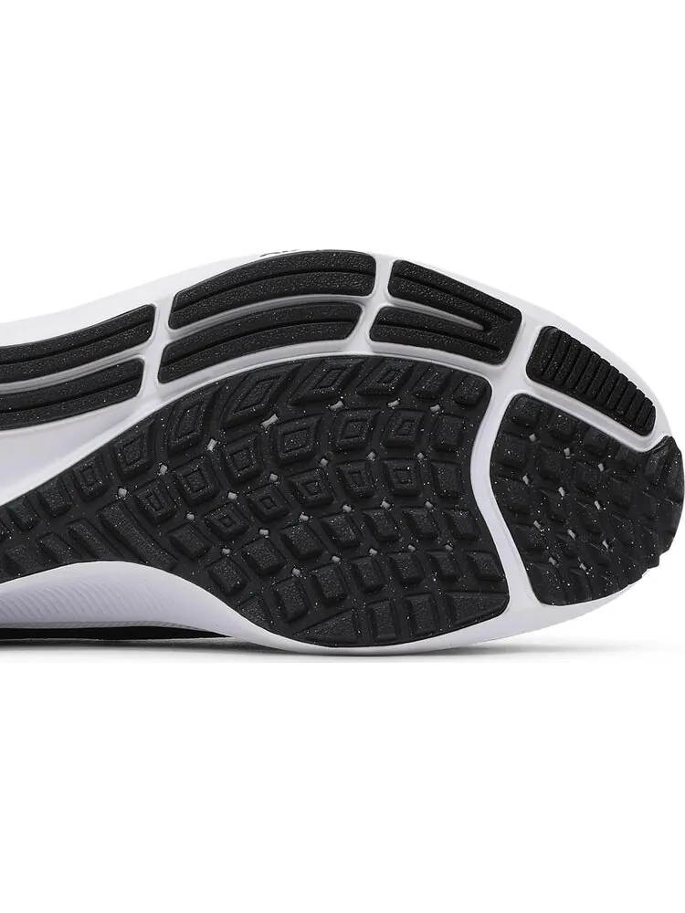 Кроссовки Nike Air Zoom Pegasus 38 'Black White' — изображение 5 из 8, черный
