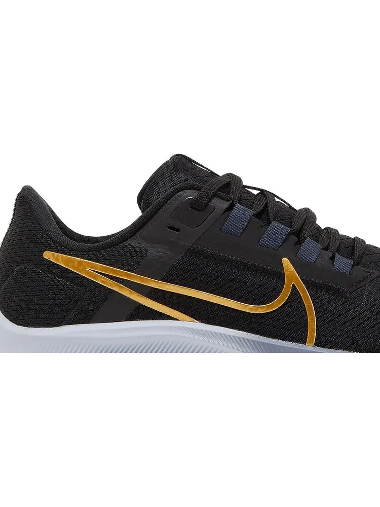 Кроссовки Nike Wmns Air Zoom Pegasus 38 'Black Metallic Gold Coin' — изображение 2 из 8, черный