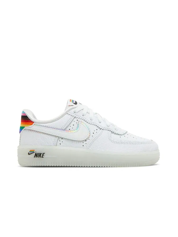 Кроссовки Nike Air Force 1 PS 'Be True' — изображение 2 из 9, белый/белый/мульти