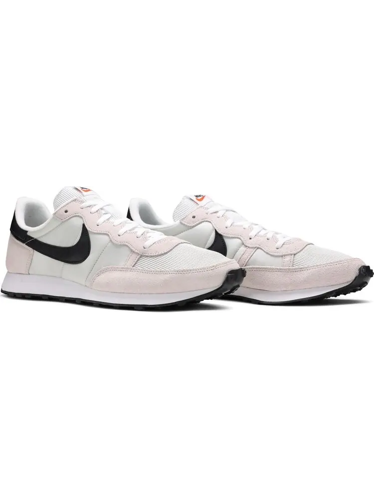 Кроссовки Nike Challenger OG 'Light Bone' — изображение 8 из 8, белый