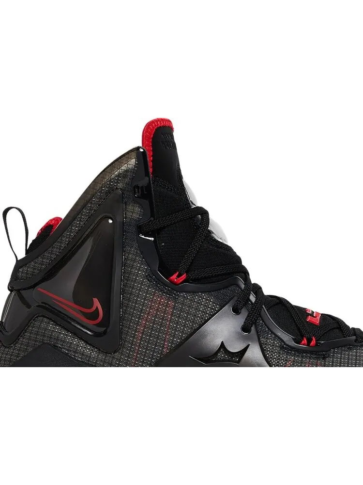 Кроссовки Nike LeBron 19 'Bred' — изображение 2 из 8, черный