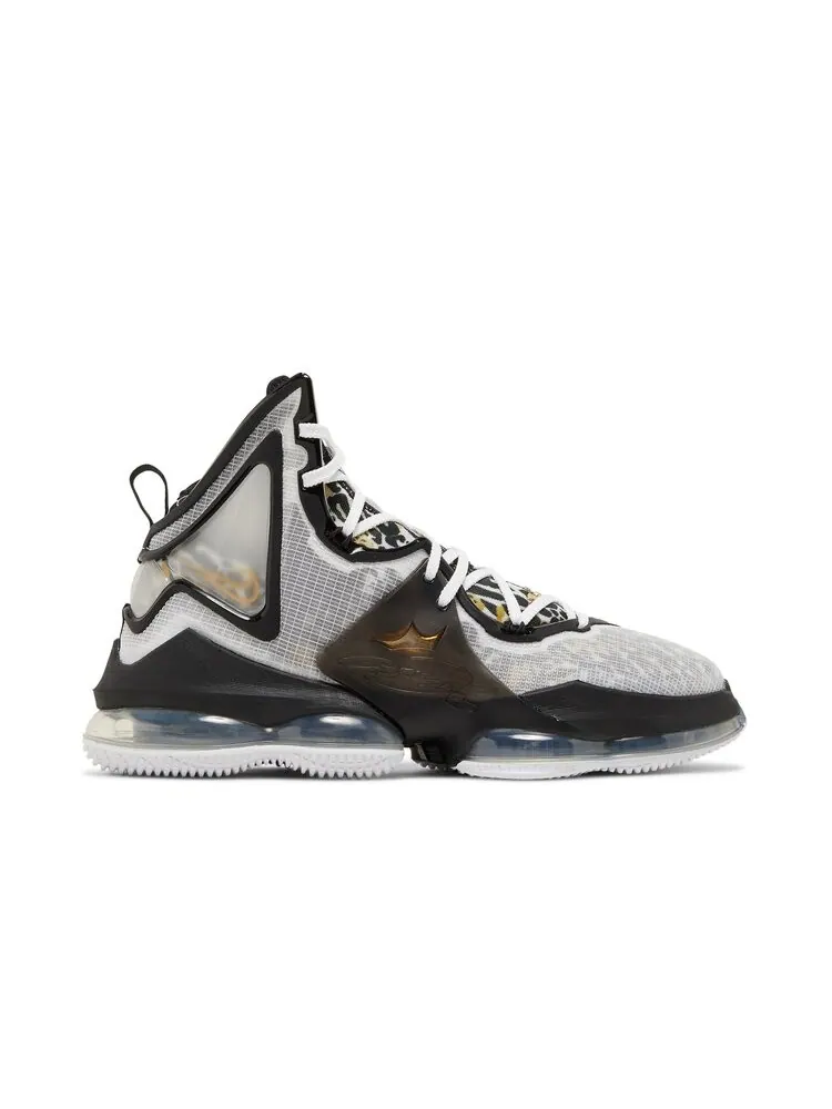 Кроссовки Nike LeBron 19 — изображение 1 из 4, белый