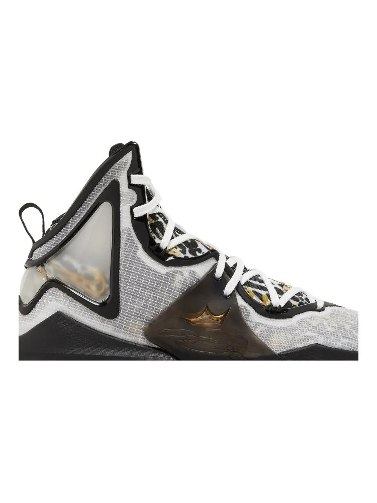 Кроссовки Nike LeBron 19 — изображение 2 из 4, белый