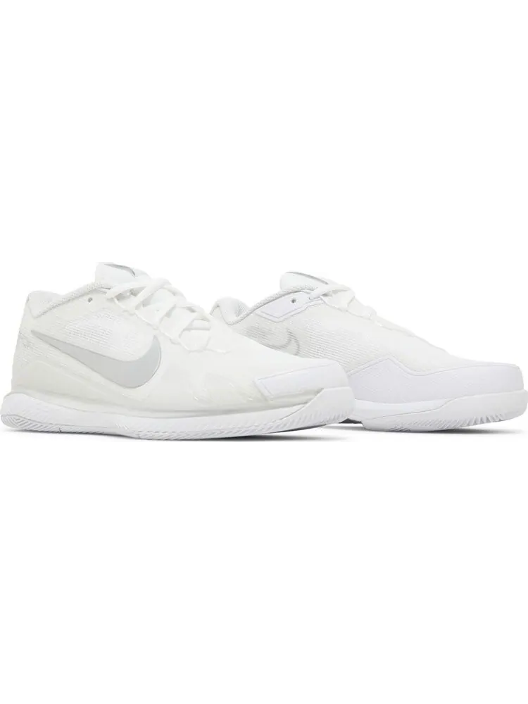 Кроссовки Nike Wmns NikeCourt Air Zoom Vapor Pro 'White Metallic Silver' — изображение 8 из 8, белый