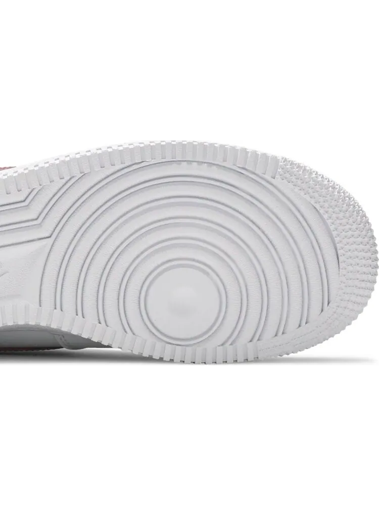 Кроссовки Nike Wmns Air Force 1 '07 Essential 'White Rust Pink' — изображение 5 из 8, белый