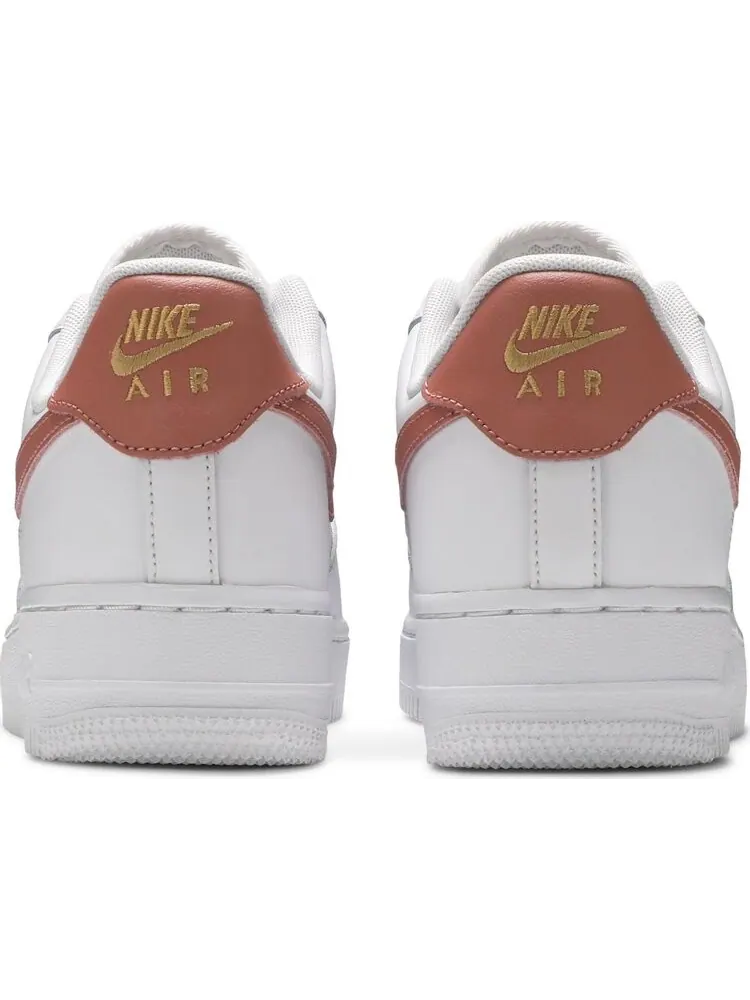 Кроссовки Nike Wmns Air Force 1 '07 Essential 'White Rust Pink' — изображение 6 из 8, белый