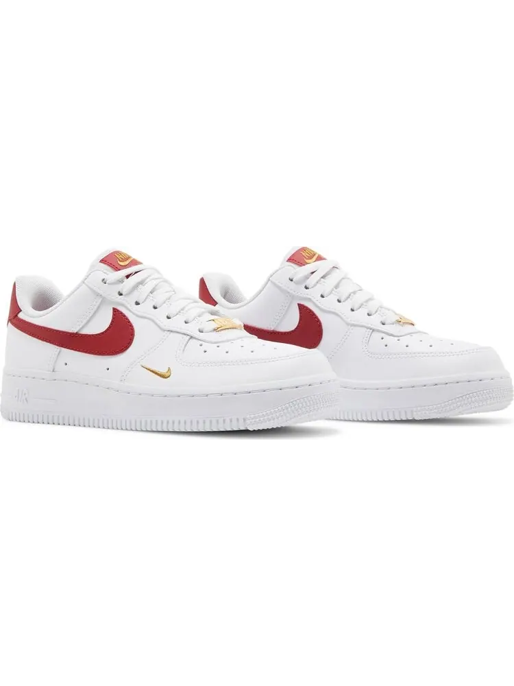 Кроссовки Nike Wmns Air Force 1 Essential Low 'White Gym Red' — изображение 8 из 8, красный