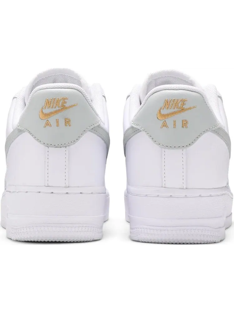Кроссовки Nike Wmns Air Force 1 'White Light Silver' — изображение 6 из 8, белый