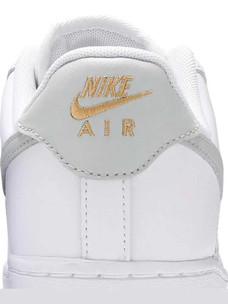 Кроссовки Nike Wmns Air Force 1 'White Light Silver' — изображение 7 из 8, белый