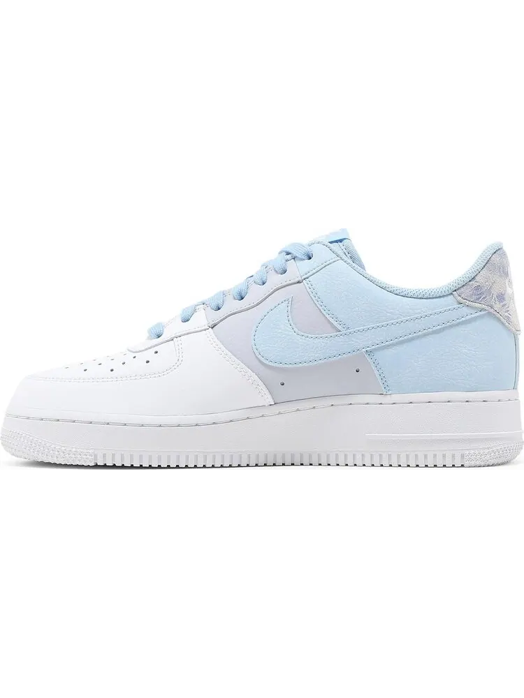 Кроссовки Nike Air Force 1 '07 LV8 'Psychic Blue' — изображение 3 из 8, белый