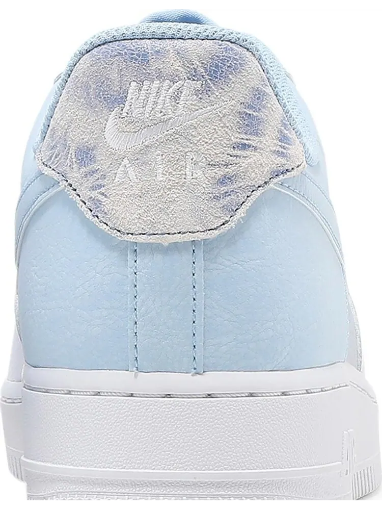 Кроссовки Nike Air Force 1 '07 LV8 'Psychic Blue' — изображение 7 из 8, белый