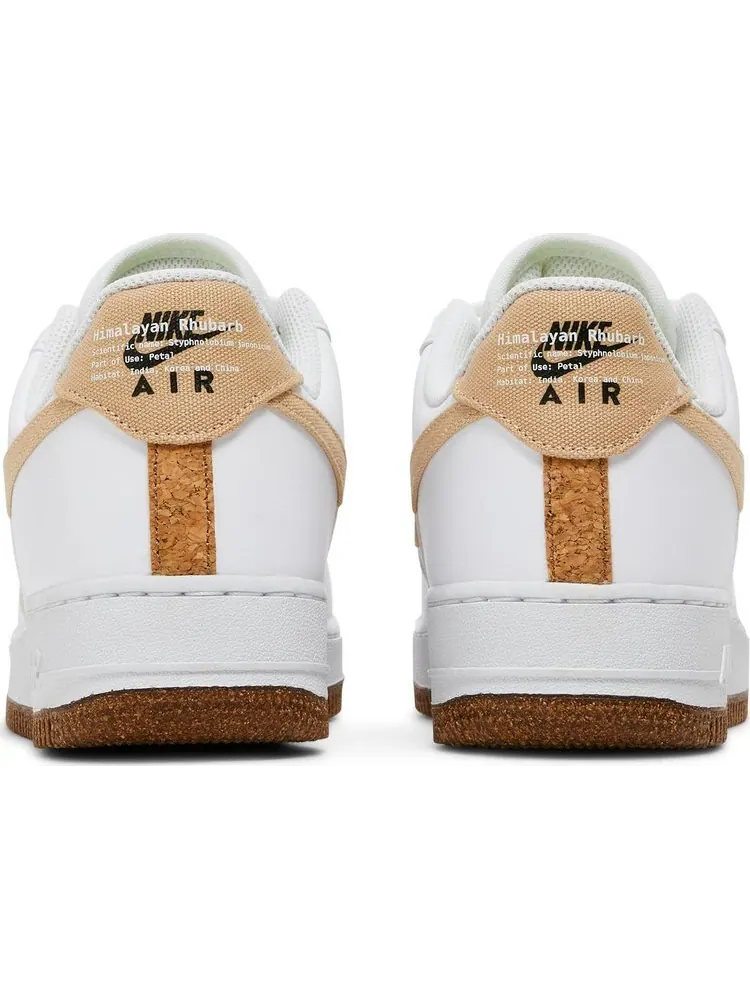 Кроссовки Nike Air Force 1 '07 LV8 'Rhubarb' — изображение 6 из 8, белый
