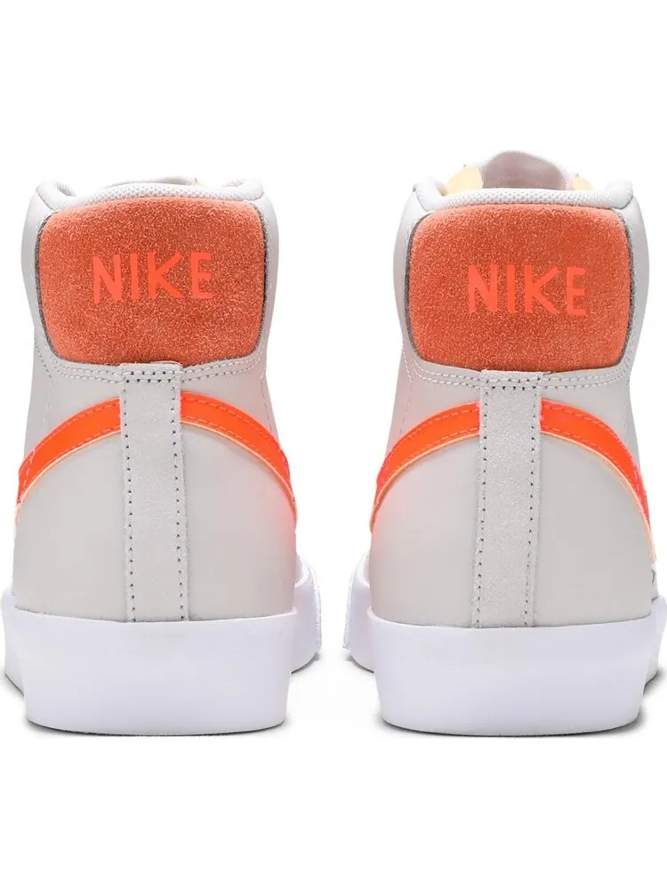 Кроссовки Nike Wmns Blazer Mid '77 'Light Bone Orange' — изображение 6 из 8, бежевый